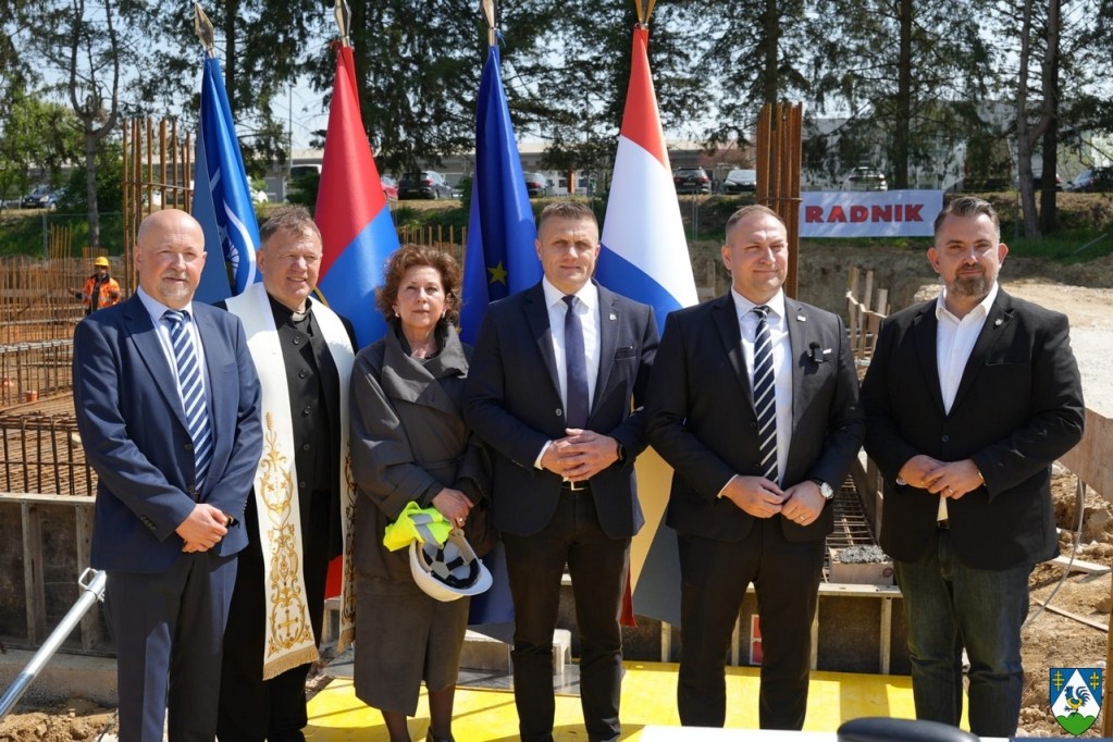 Polaganje kamena temeljca za novu zgradu Veterinarskog zavoda Križevci, podružnice Hrvatskog veterinarskog instituta